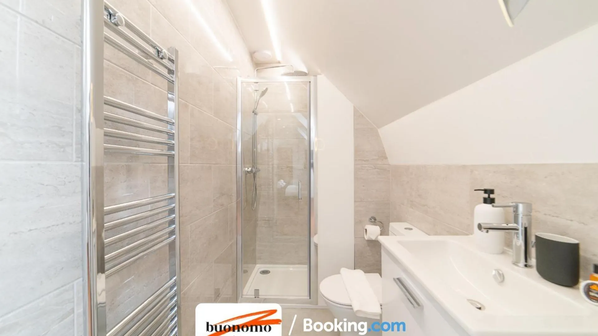 Two Bedroom Apartment At Buonomo Stays Short Lets & Serviced Accommodation London
