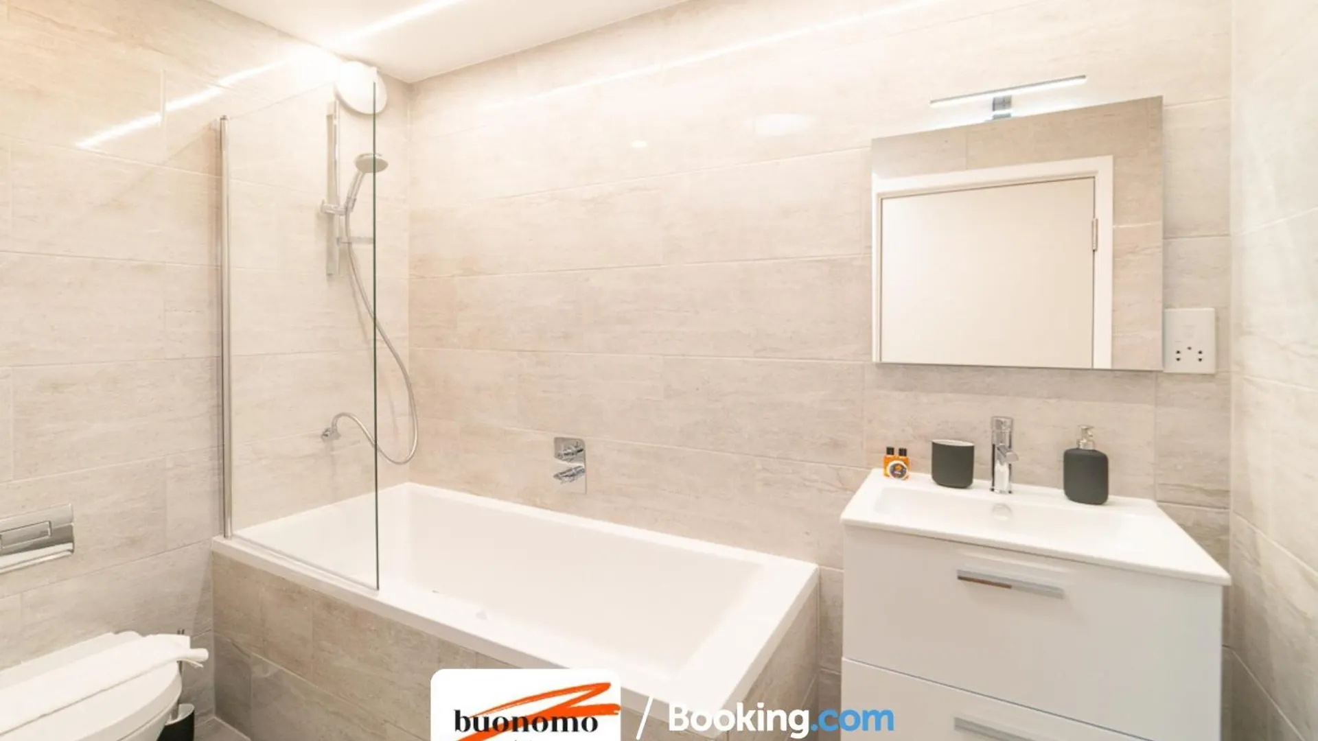 Two Bedroom Apartment At Buonomo Stays Short Lets & Serviced Accommodation London