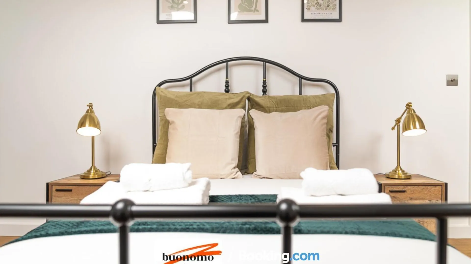 Two Bedroom Apartment At Buonomo Stays Short Lets & Serviced Accommodation London